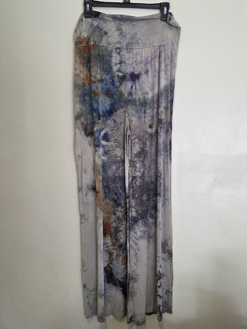 Tie-Dye Wide Leg Flowy Pants in Lavender and Blue Tones Soft Stretchy Retro - Picture 3 of 3
